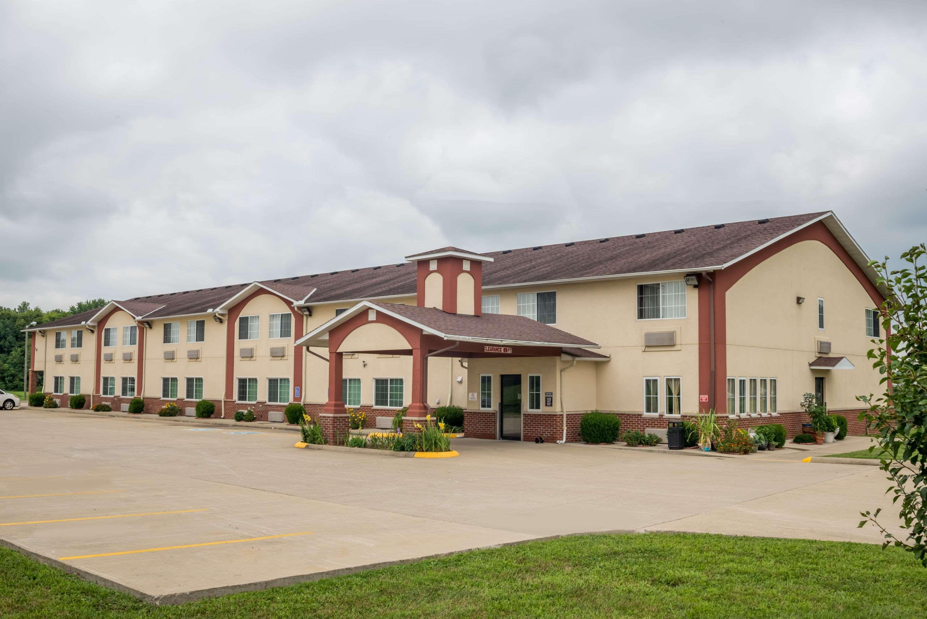 Super 8 By Wyndham Mt. Carmel Il Hotel Mount Carmel Buitenkant foto